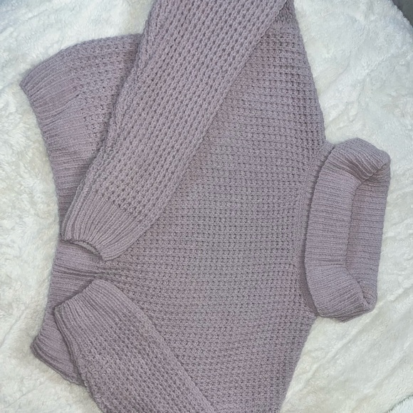 Knit crop sweater - Picture 2 of 5